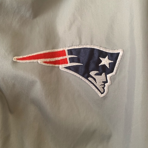 New England Patriots Reversible Jacket - Picture 4 of 7